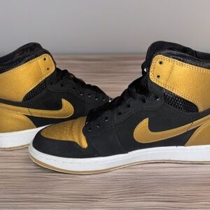 Jordan 1 Retro Melo PE - Men's Black and Gold Sneakers